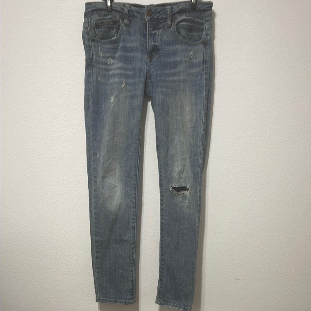 American Eagle Boy Jean Stretch with Distressed Knee Size 0